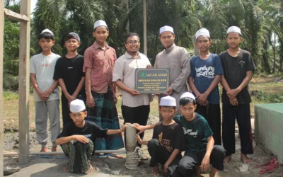 Air Bersih Yang Dinanti Ratusan Santri